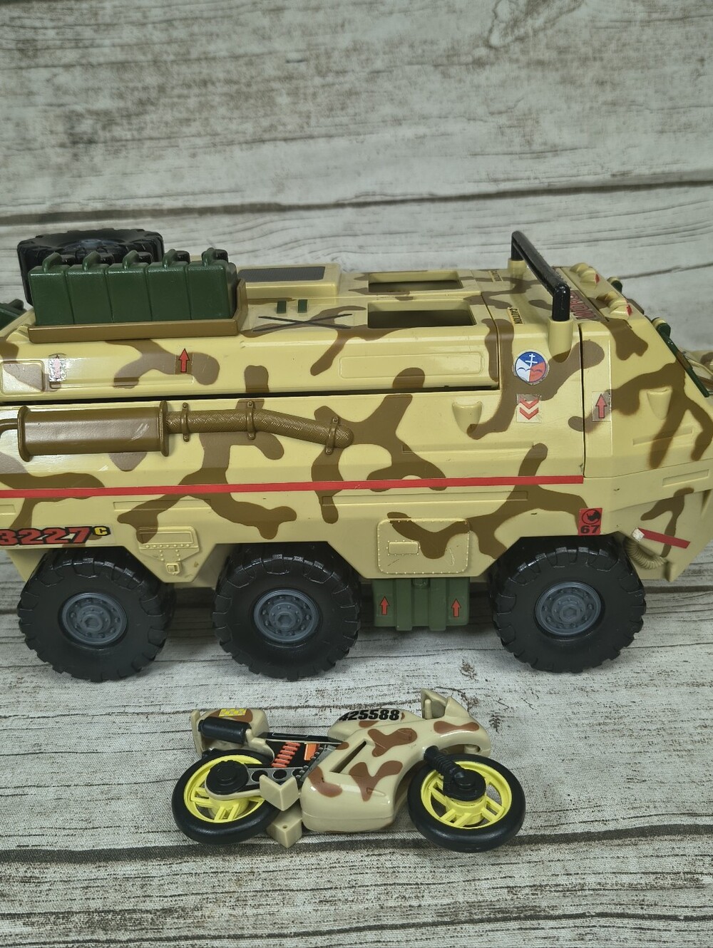 Vintage 1996 Lanard The Corps! World Force APC Armoured Personnel Carrier